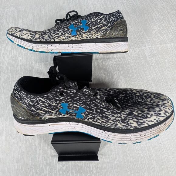 Under Armour Charged Bandit 3 Mens Size 9 Black and White 302119-002 main image 2